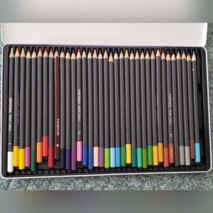 Set of coloring pencils